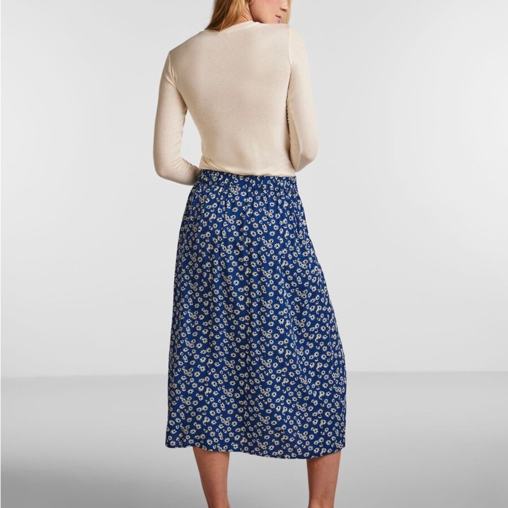 ✂️NWT YAS Wool-based Top - Picture 11 of 11
